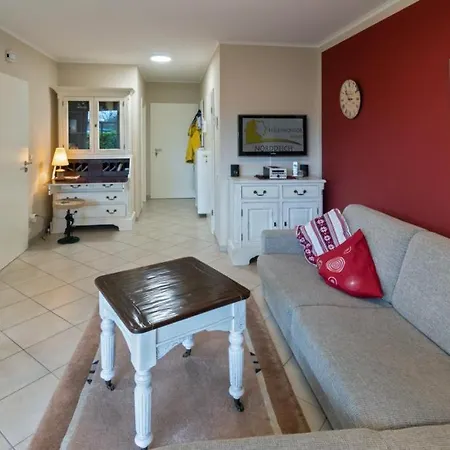 Mit Haustier - Noerder Refugium *