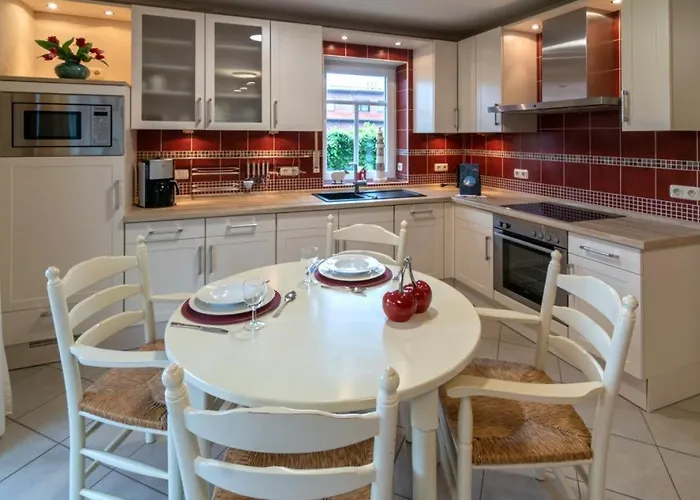 Mit Haustier - Noerder Refugium *