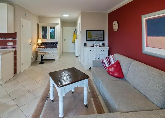 Mit Haustier - Noerder Refugium *